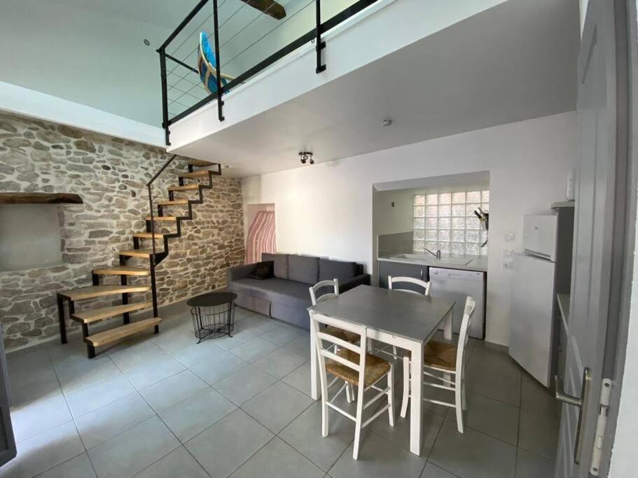 Gite Le Patio Villa Bourg-Saint-Andéol Esterno foto